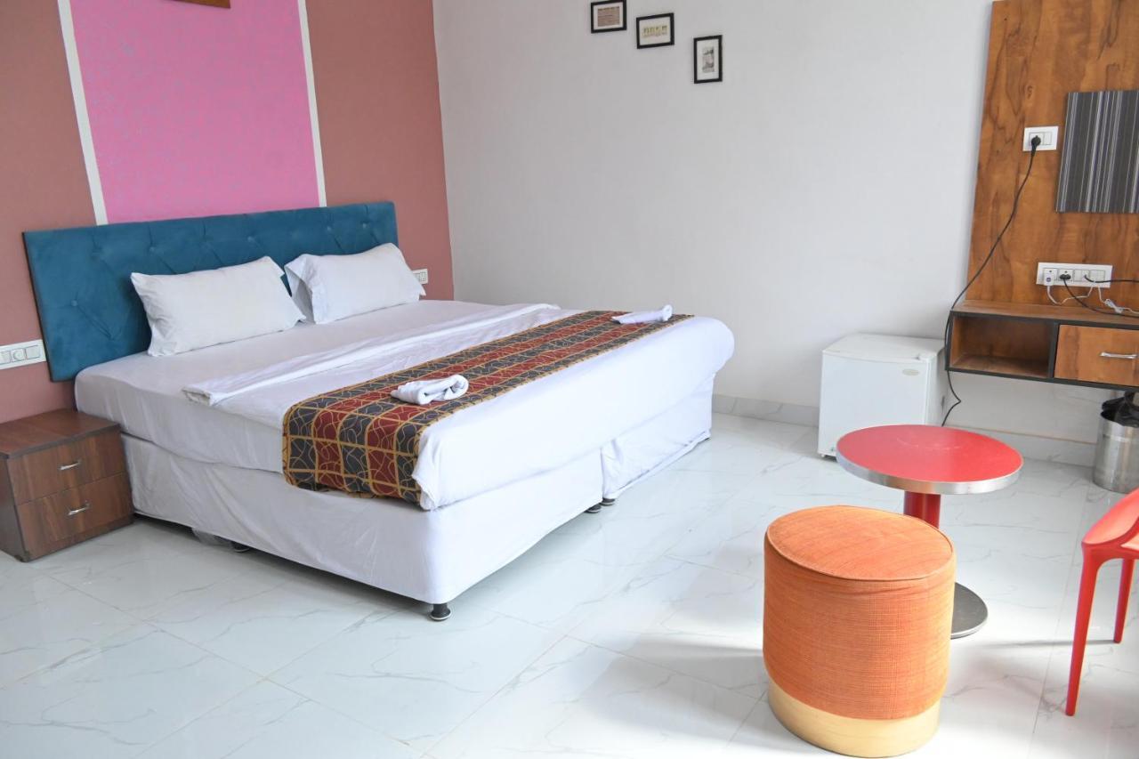 Hotel Apni Haveli Ουνταϊπούρ Εξωτερικό φωτογραφία